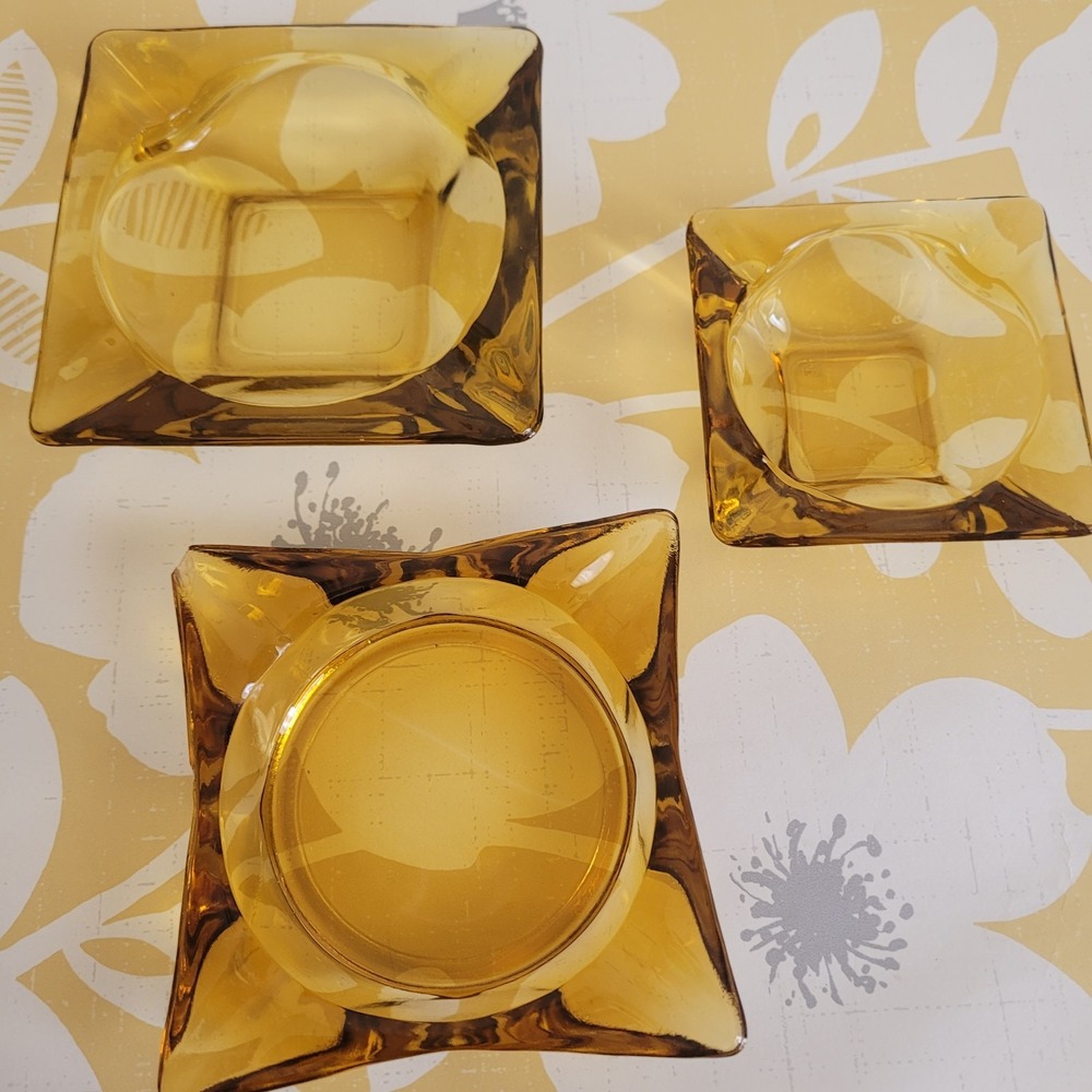 Vintage Mid Century Square Yellow Amber Ashtray Glass Mid Century Set Of 3